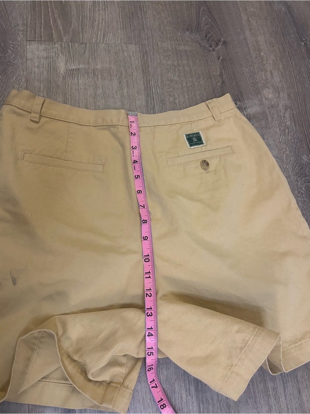 Ralph Lauren Men’s Light Khaki Bermuda Shorts Size 14 - Picture 9 of 9